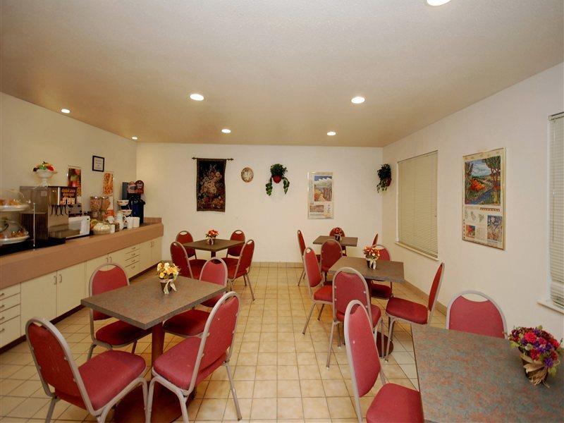 Clarion Inn & Suites Dfw North Irving Εξωτερικό φωτογραφία