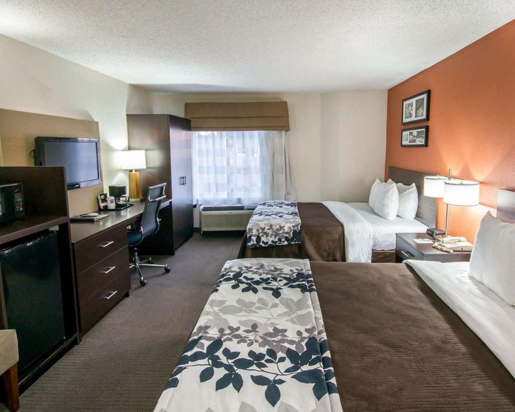 Clarion Inn & Suites Dfw North Irving Δωμάτιο φωτογραφία