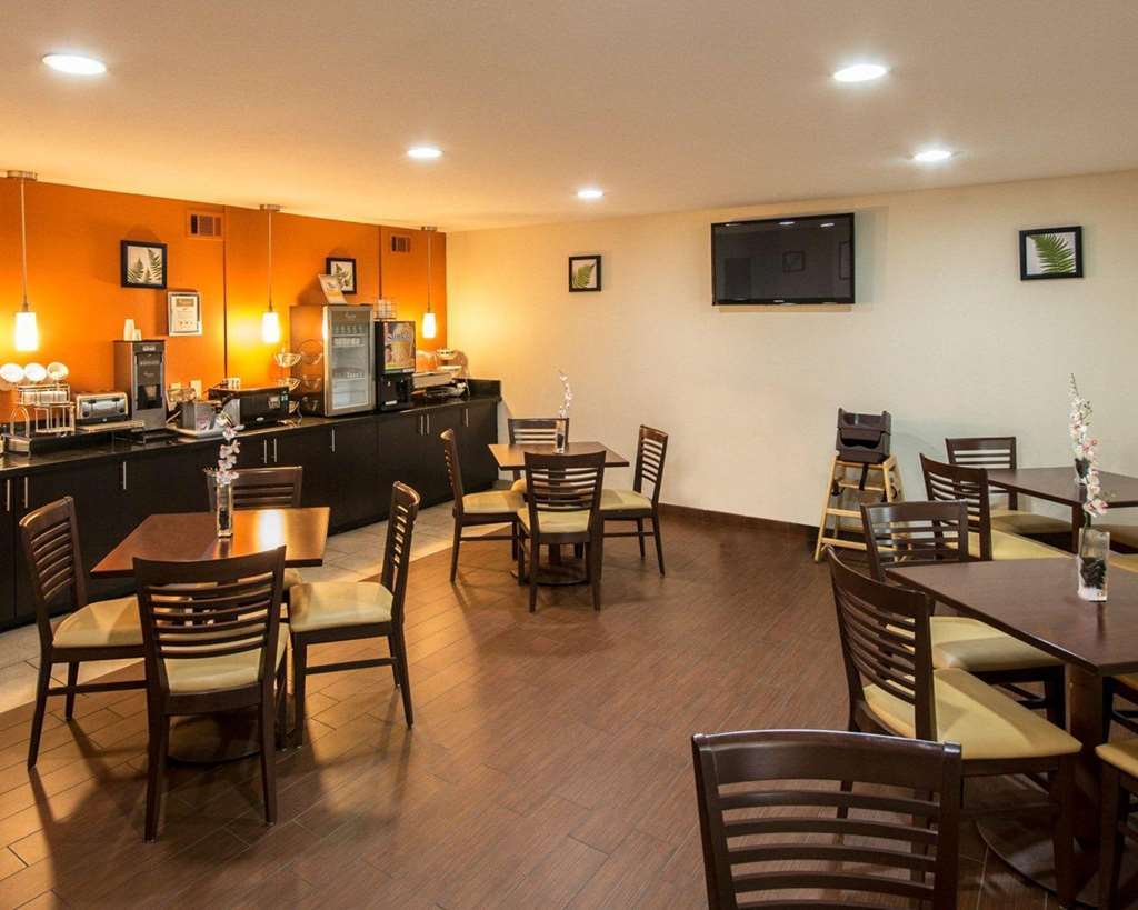 Clarion Inn & Suites Dfw North Irving Εξωτερικό φωτογραφία