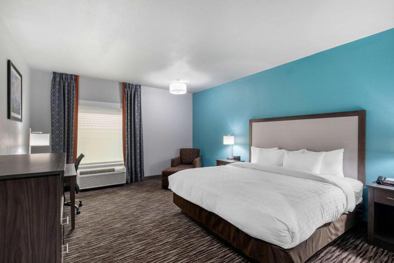 Clarion Inn & Suites Dfw North Irving Εξωτερικό φωτογραφία