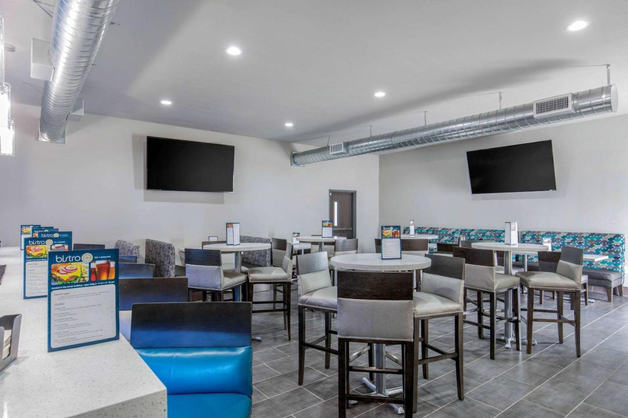 Clarion Inn & Suites Dfw North Irving Εξωτερικό φωτογραφία