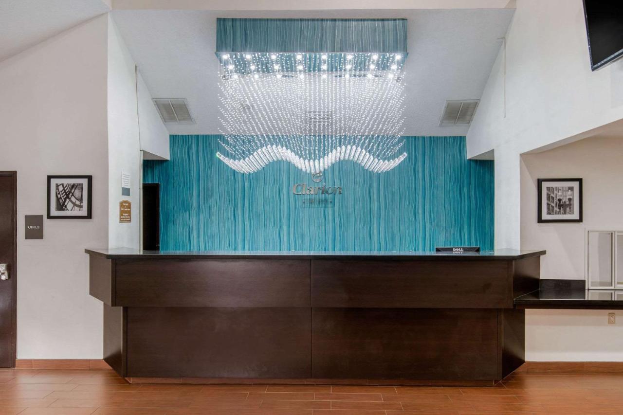 Clarion Inn & Suites Dfw North Irving Εξωτερικό φωτογραφία