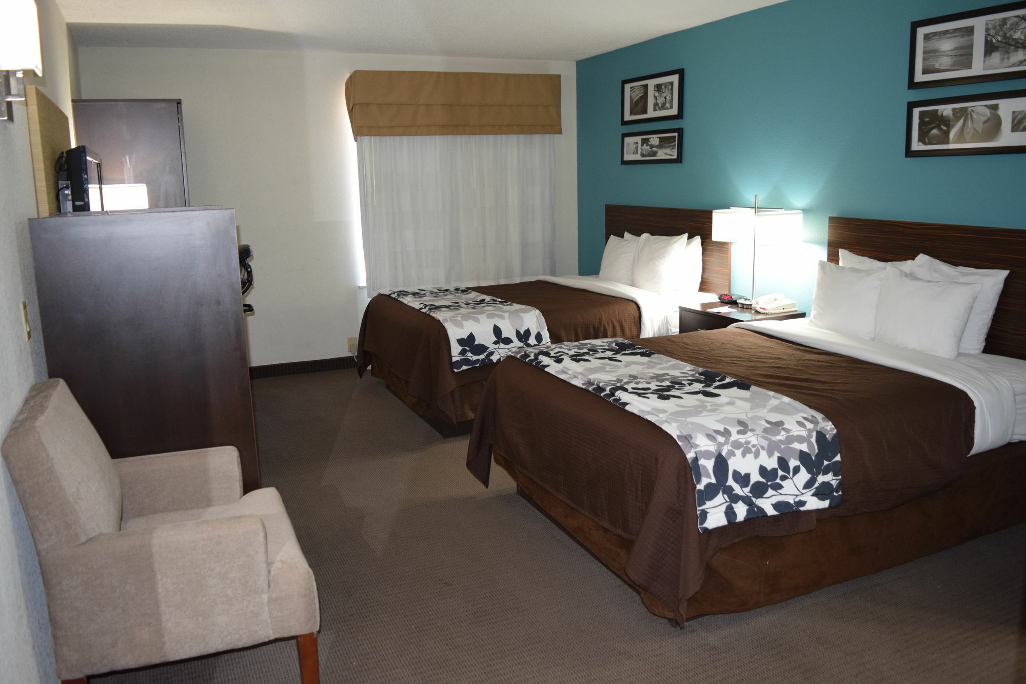 Clarion Inn & Suites Dfw North Irving Εξωτερικό φωτογραφία